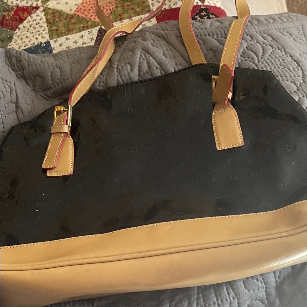 Arcadia Black and Tan Leather Women’s Shoulder Purse